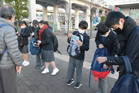 写真:南千住駅でのチェック7