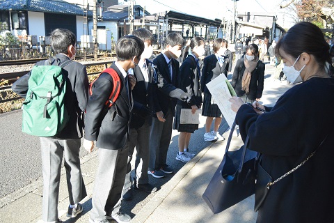 写真:北鎌倉駅チェック2