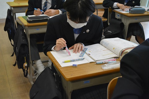 写真:1年　数学(作図)1