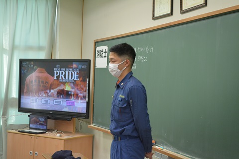 写真:校内ハローワーク消防士1