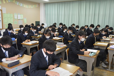 写真:朝の学活1