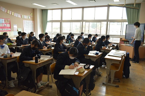 写真:2年生　数学4