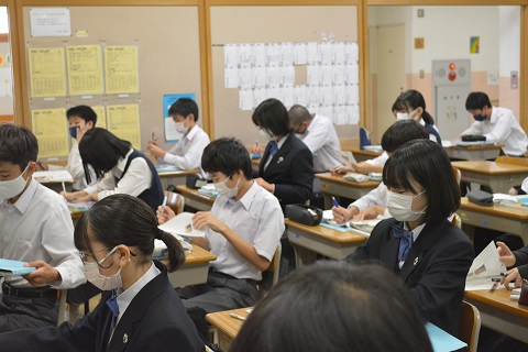 写真:2年社会　議会政治3