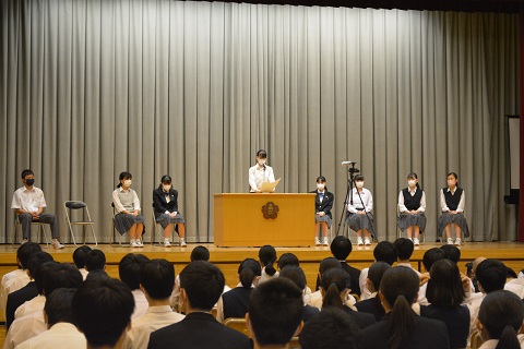 写真:3年弁論大会1