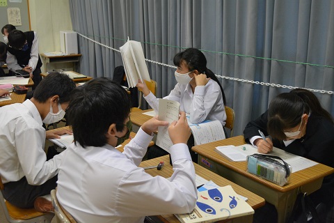 写真:1年数学　学び合い6