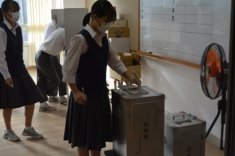 写真:生徒会役員選挙11