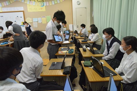 写真:各学年の総合的な学習の時間2年生4