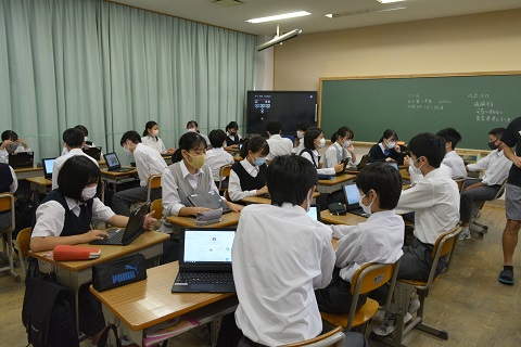 写真:各学年の総合的な学習の時間2年生5