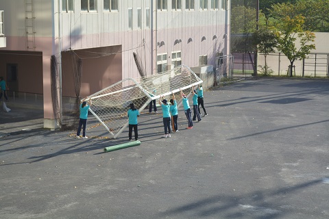 写真:汐入こども園運動会準備1