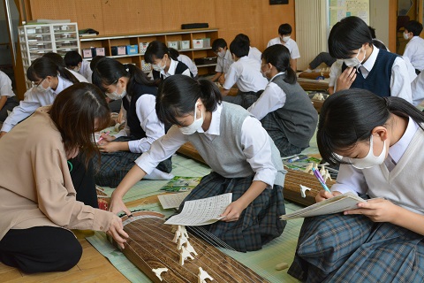 写真:和楽器による表現1