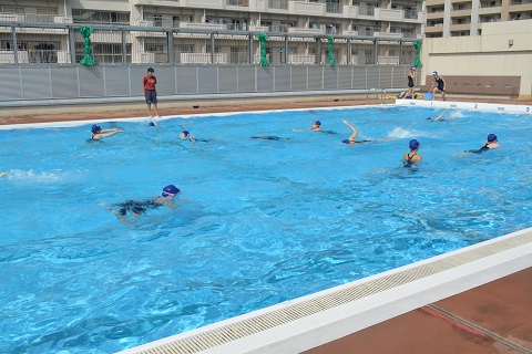 写真:水泳指導終了間近1