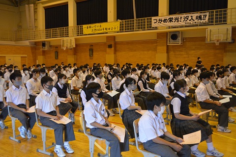 写真:1年　学年弁論大会2