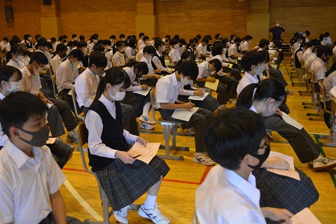 写真:1年　学年弁論大会3