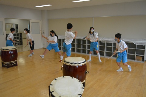 写真:太鼓の練習4