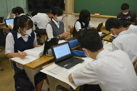 写真:2年　キャリア学習7