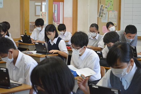 写真:2年　キャリア学習4