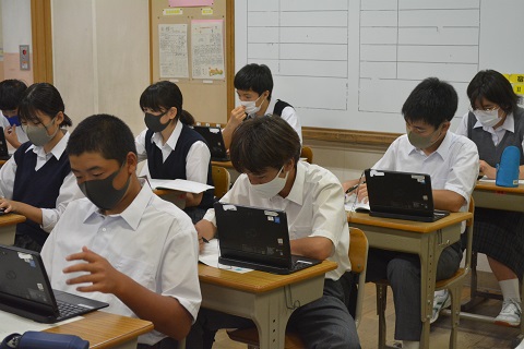 写真:2年　キャリア学習5