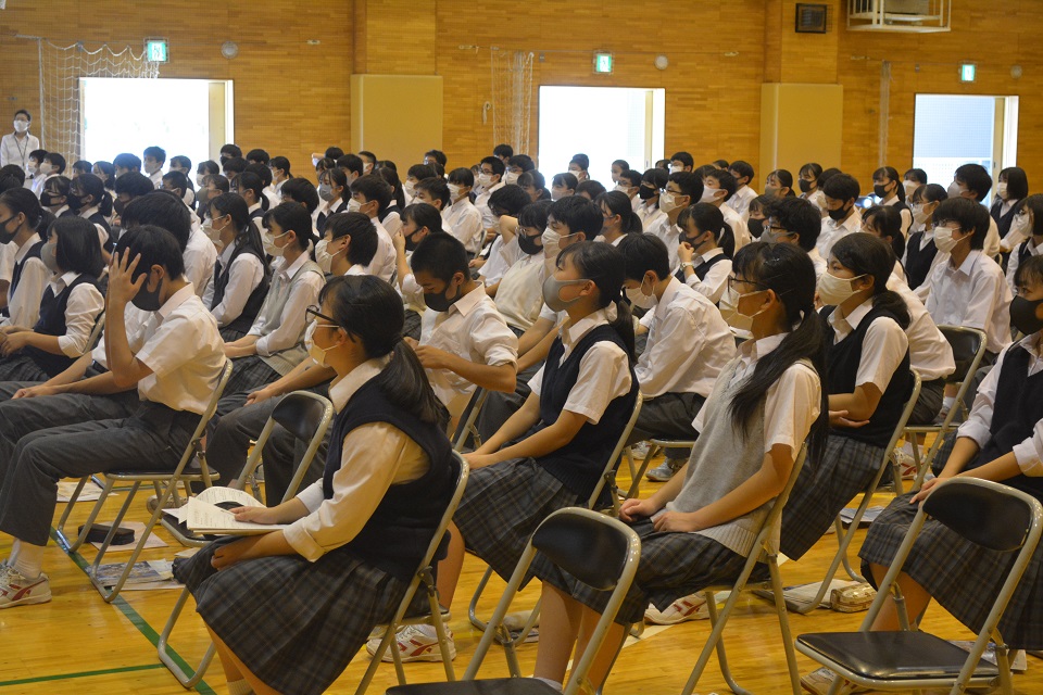 写真:上級学校の先生の話を聞く会4