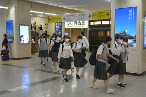 写真:修学旅行1日目85