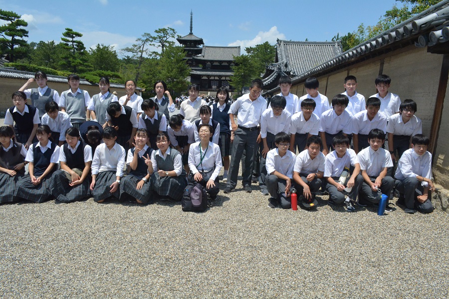 写真:修学旅行1日目86