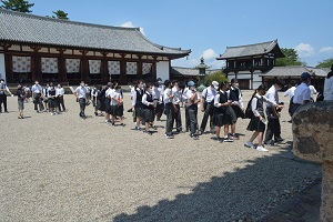 写真:修学旅行1日目90