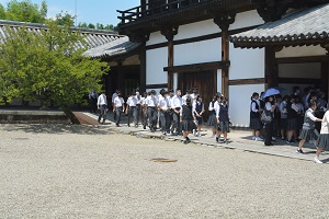 写真:修学旅行1日目94