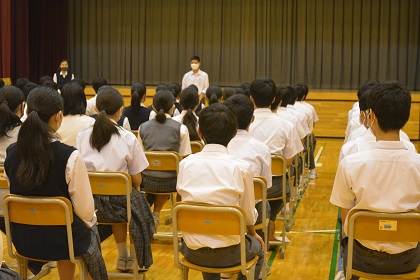 写真:修学旅行出発式と事前学習7