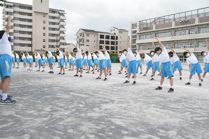 写真:保健体育の時間の運動会練習1