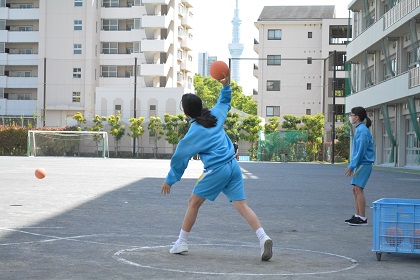 写真:ハンドボール投げ1