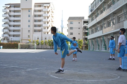 写真:ハンドボール投げ2