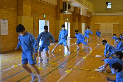 写真:反復横跳び2