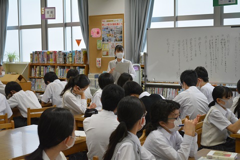 写真:図書委員会1