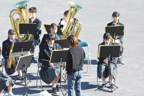 写真:三学年合同の最後の演奏11