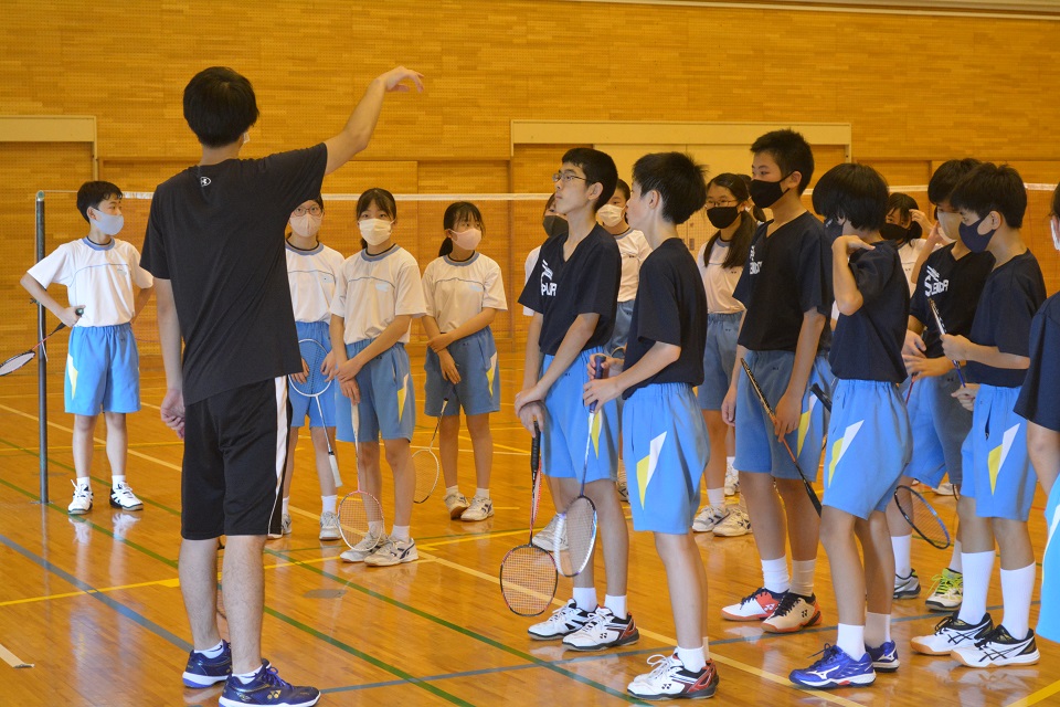 写真:バドミントン部1