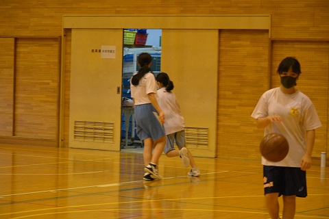 写真:女子バスケットボール部5