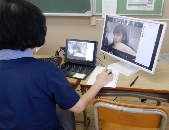 写真:オンライン夏季学習教室1