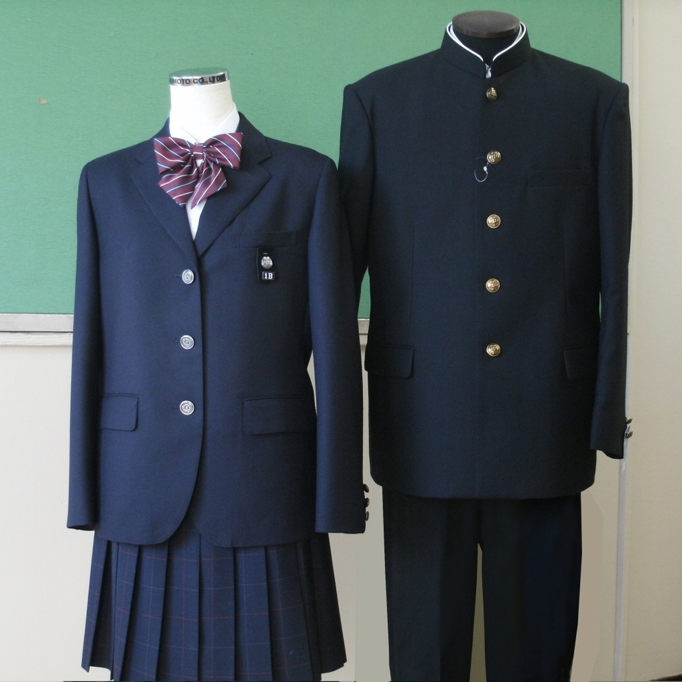 写真:制服(冬)