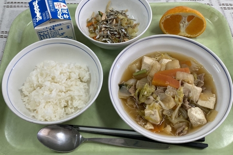 写真:11月8日の給食