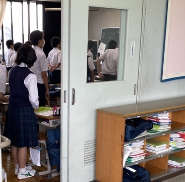 写真:教室内の生徒の様子