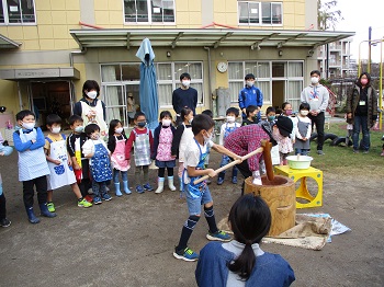 写真:もちつき会5