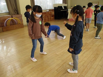 写真:＜年中・年長組＞誕生会3