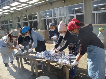 写真:焼き芋会7