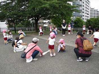 写真:年少組　親子遠足3