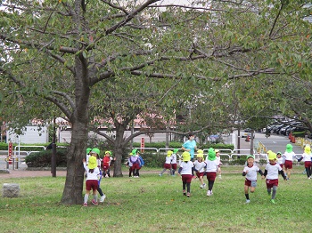 写真:汐入公園遠足2