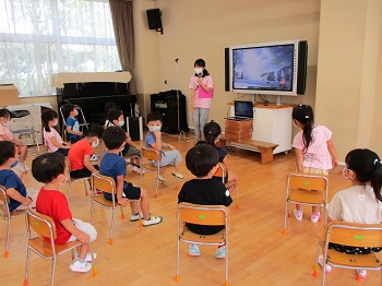 写真:夏休み夏季保育アートの日1