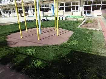 写真:幼稚園の園庭6