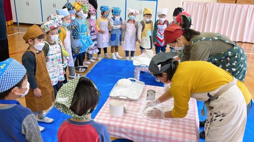 写真:もちつき会(全園児)12