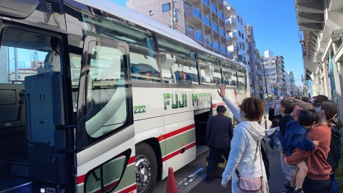 写真:芋ほり遠足(年中組・年長組)2