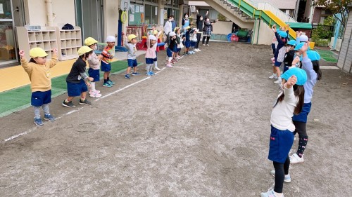 写真:運動会ごっこで異年齢交流(全園児)3