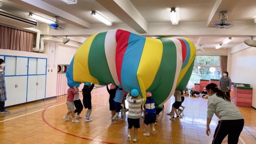 写真:運動会ごっこで異年齢交流(全園児)5